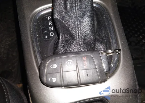 2018 Jeep Compass Altitude 4X4 from USA, damaged, VIN 3C4NJDBB0JT454973